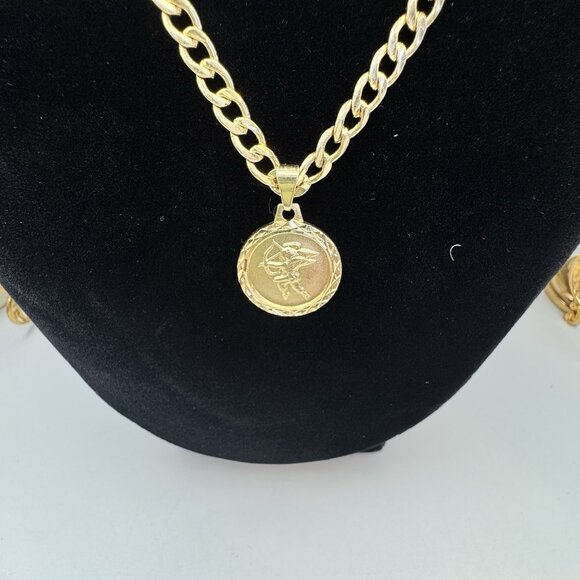 Cuban Chain 18k Gold Plated Sagittarius Horoscope Coin Pendant Necklace - Picture 2 of 9